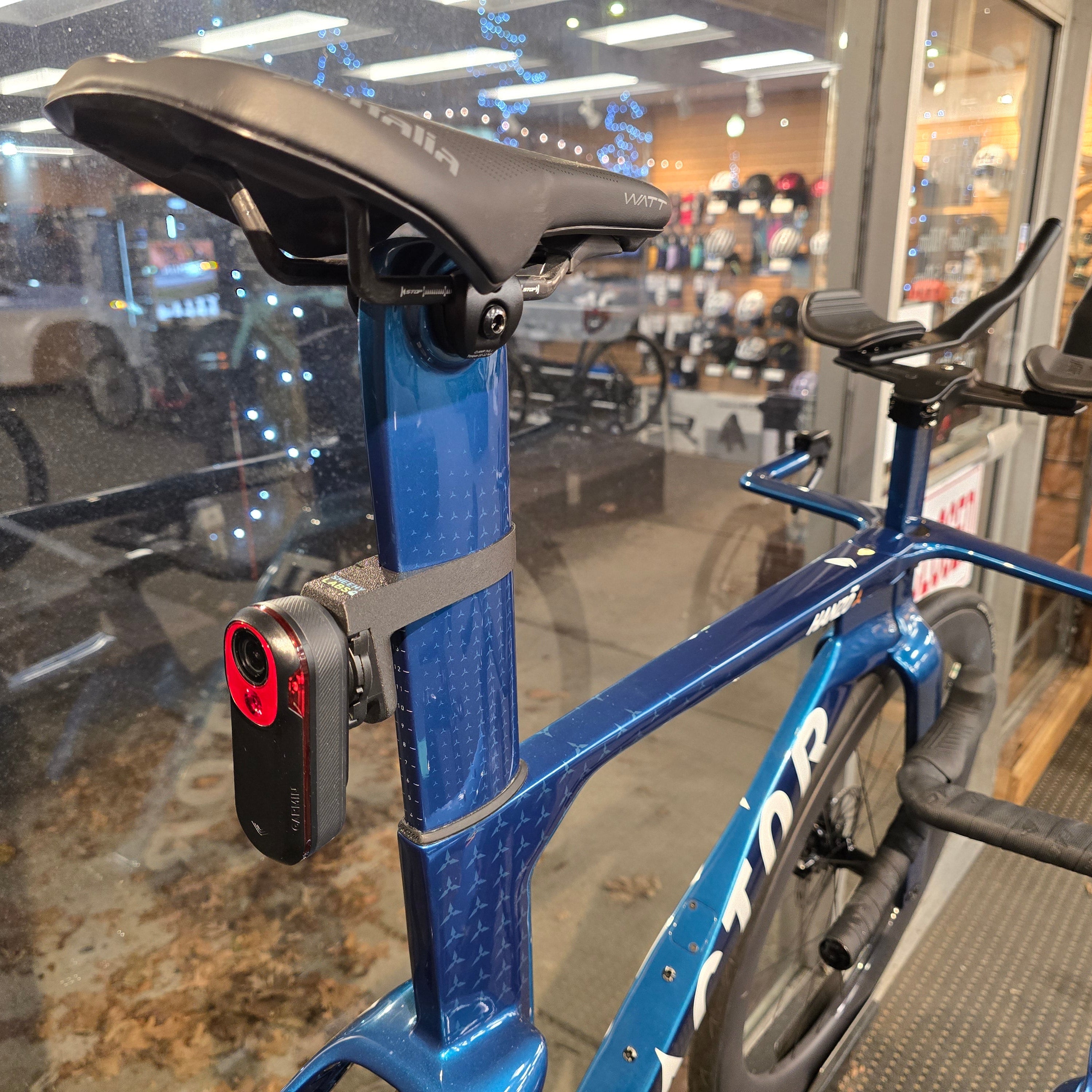 Factor
Hanzo
Slick 2018-2022
Radar mount
Garmin Varia RTL715 with camera