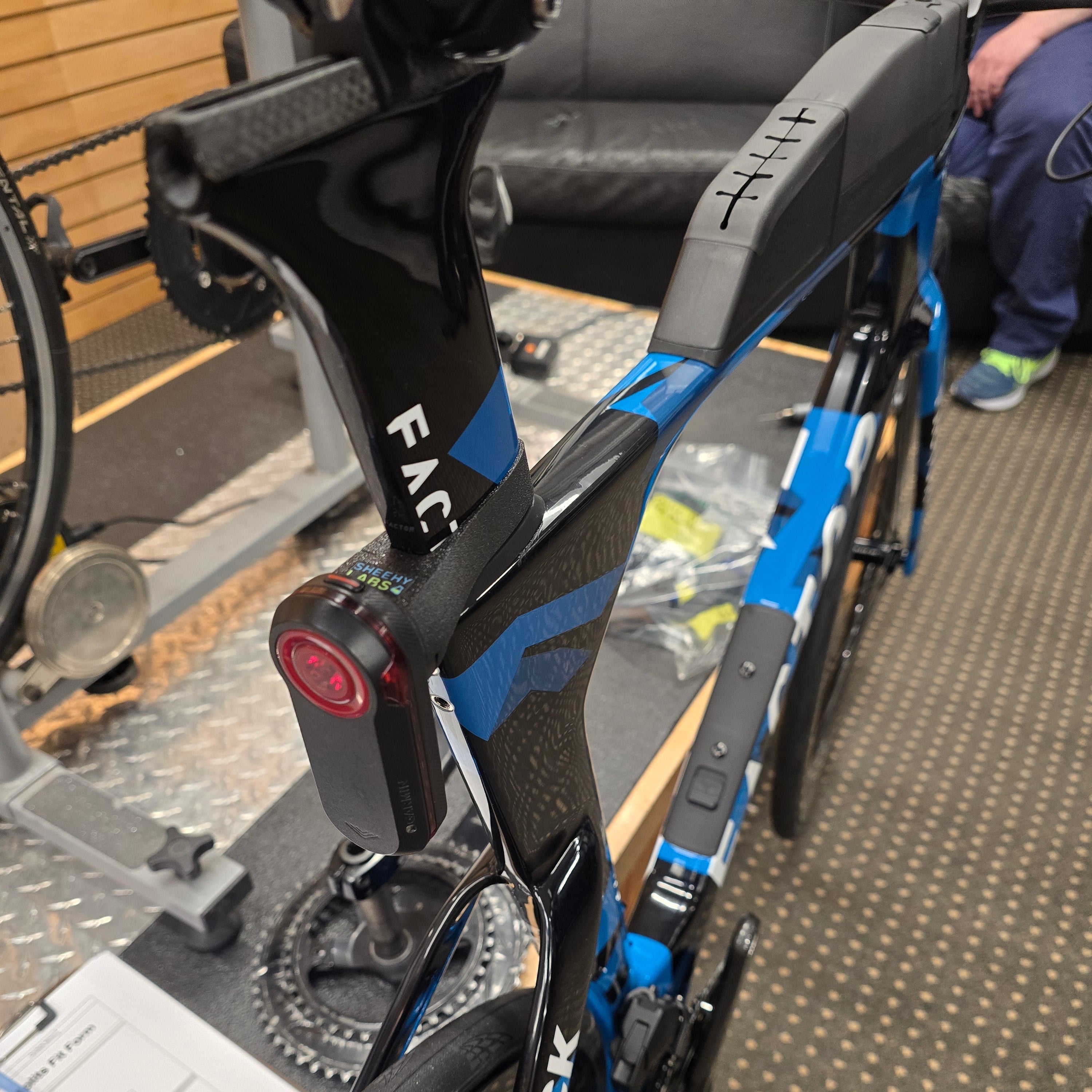 Factor
Slick 2023+
Radar mount
Garmin Varia RearVue 820
Garmin Varia RTL515
Wahoo Trackr
Magene L508
Bryton Gardia
Cycplus L7
iGPSport SR mini and SR30