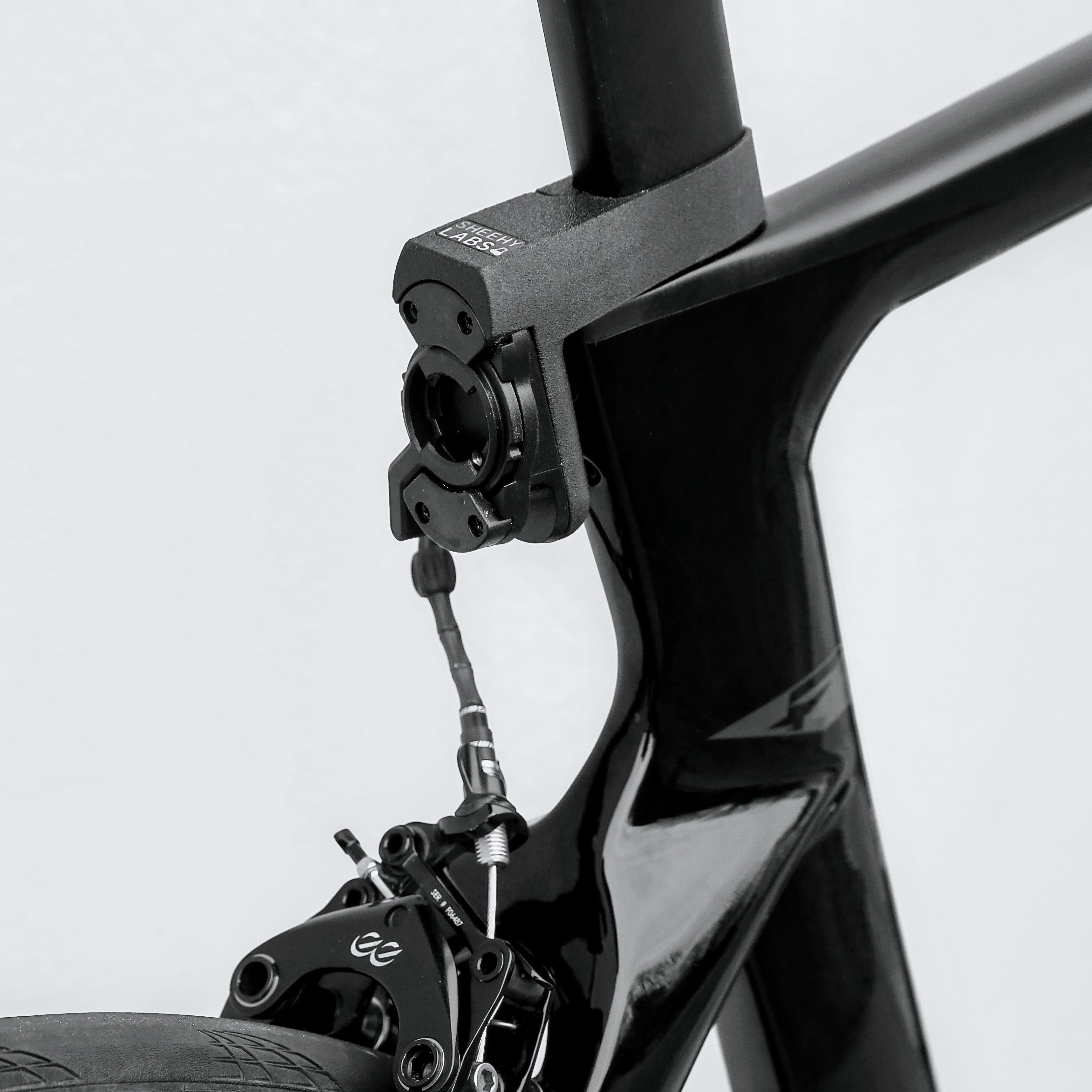 Pinarello
Dogma F F8 F10 F12
Radar mount
Garmin Varia RCT715 with camera