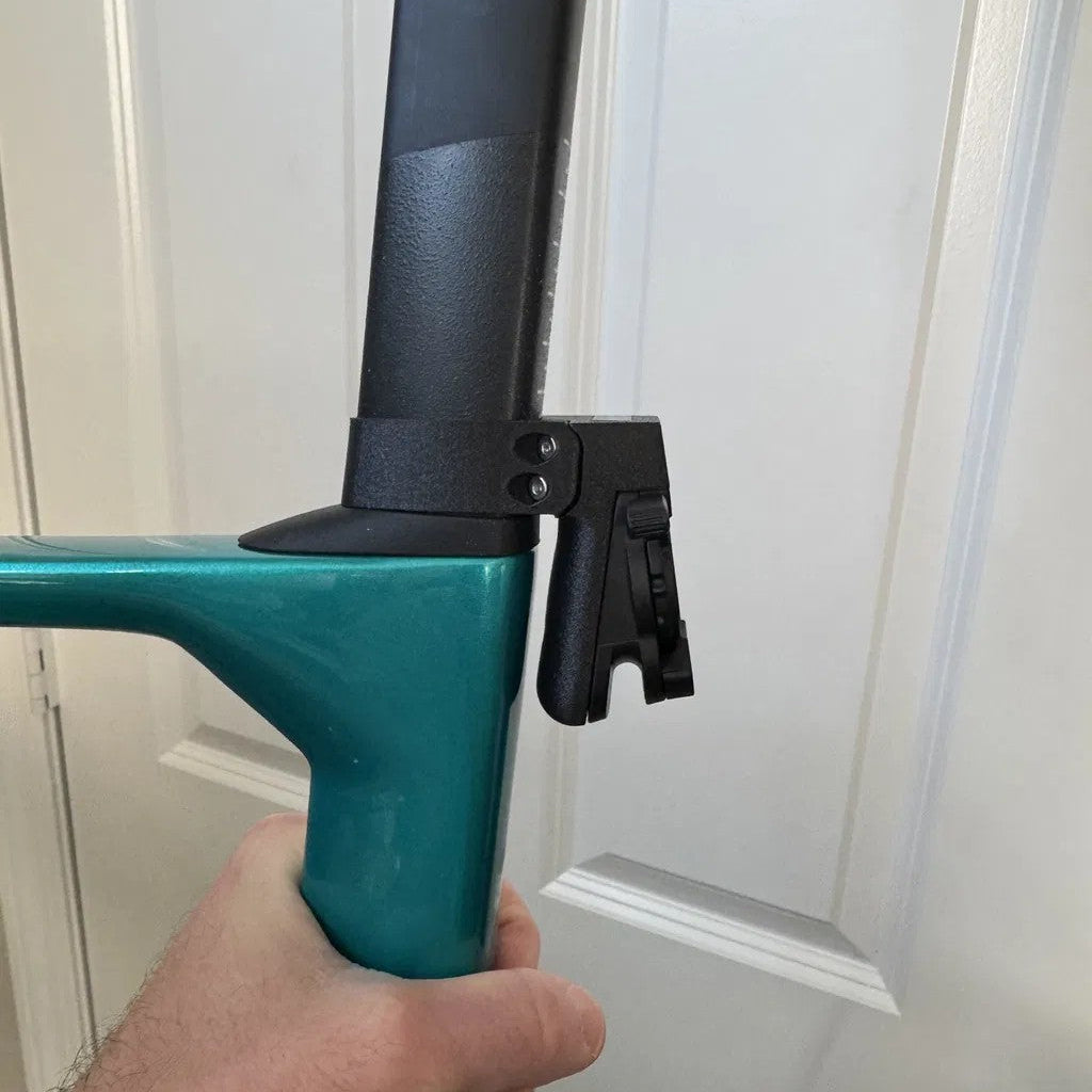Light Carbon
LCR017-D
Radar mount
Garmin Varia RCT715 with camera