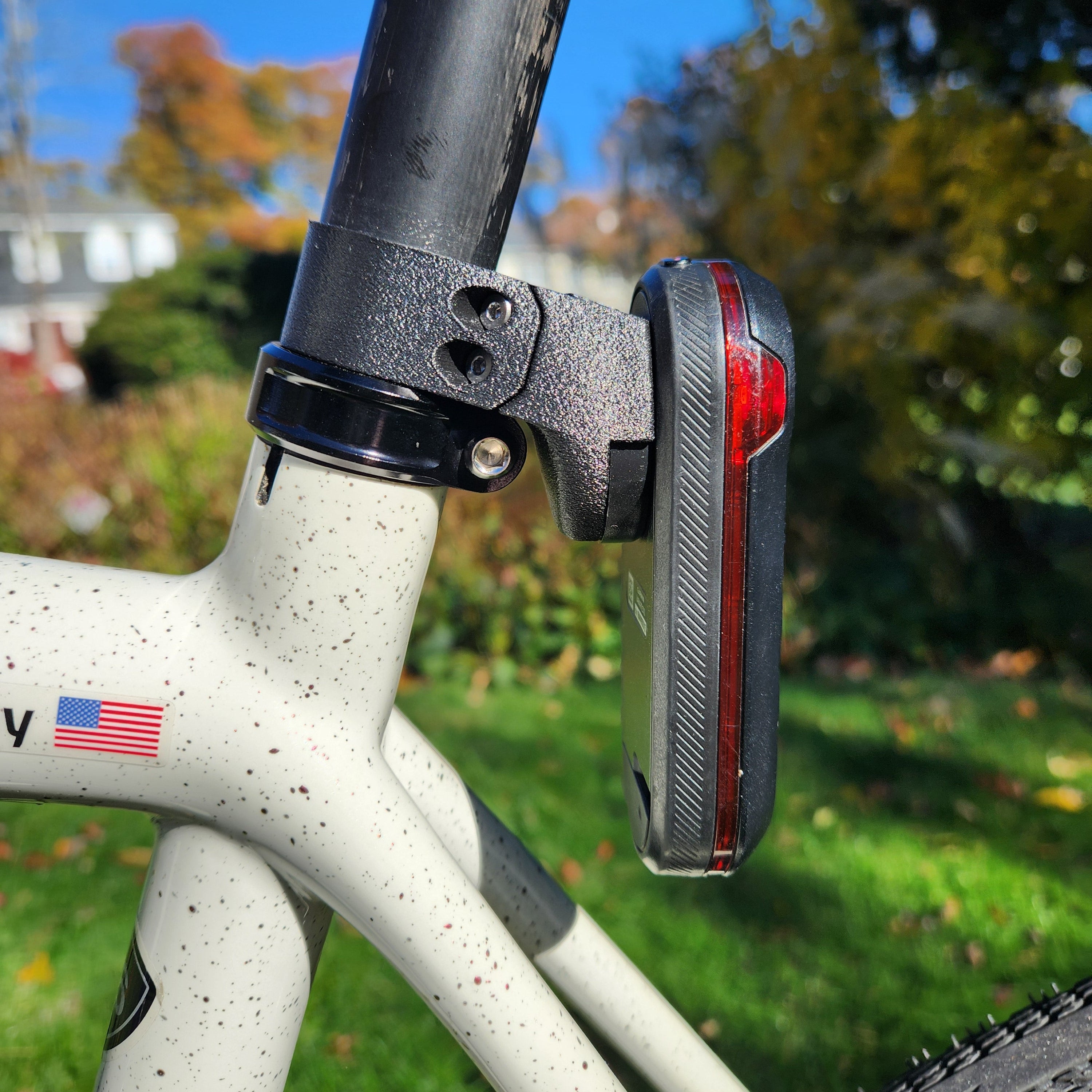 Garmin quarter turn 27.2mm
High clearance
Radar mount
Garmin Varia RTL515
Wahoo Trackr
Magene L508
Bryton Gardia
Cycplus L7
iGPSport SR mini and SR30
